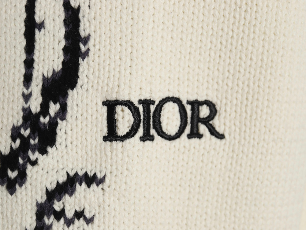 D*or sketch dog knitted sweater