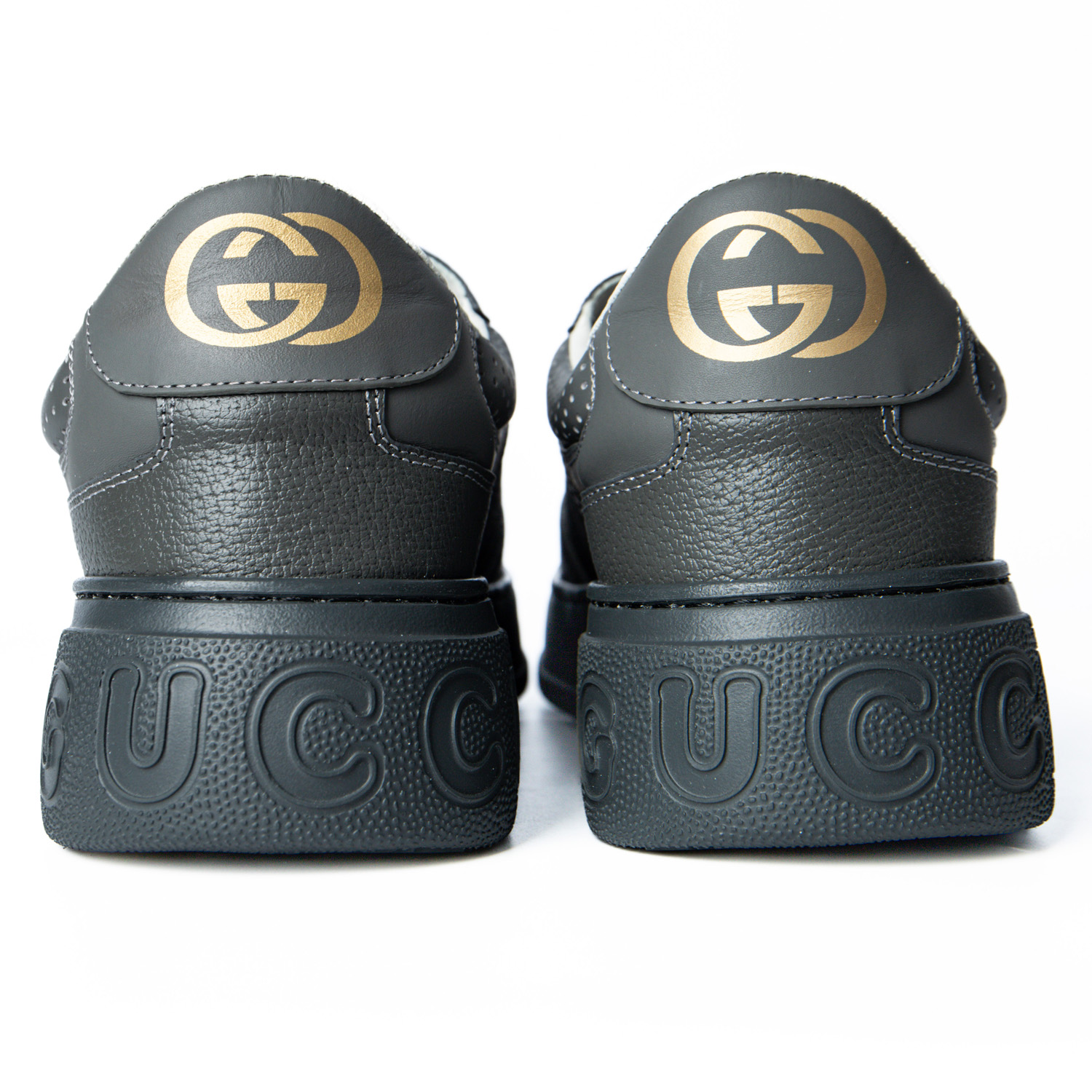 G*u*i lace up sneaker 