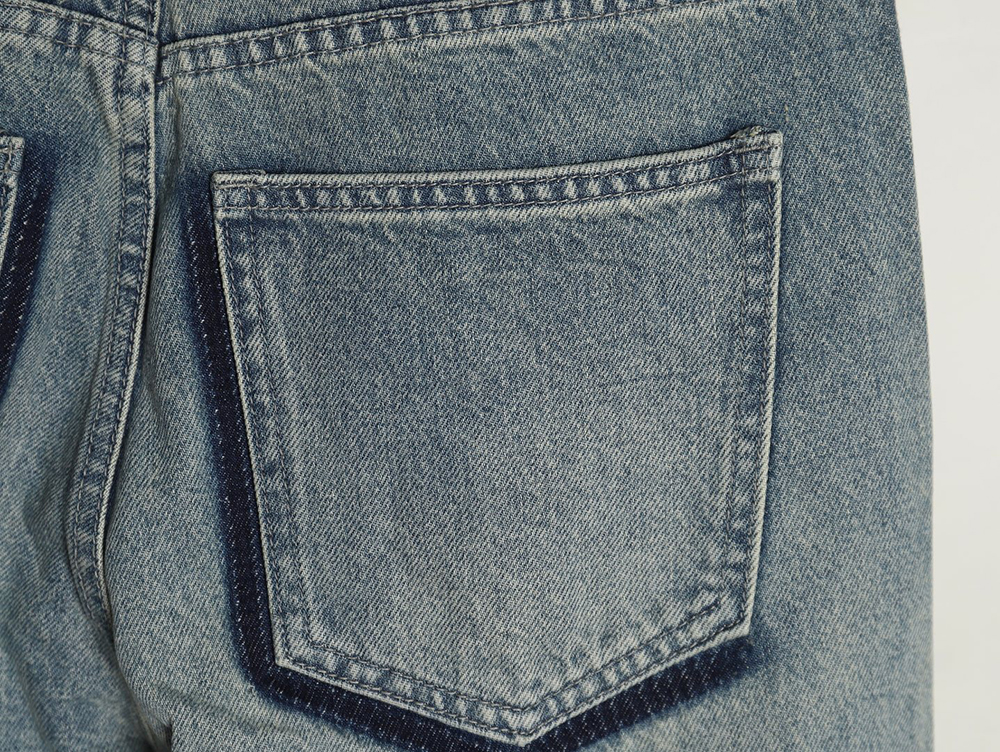 G*u*i side pocket jeans