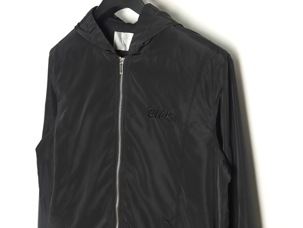 D*or embroidered letters small wasp hooded jacket tsk2