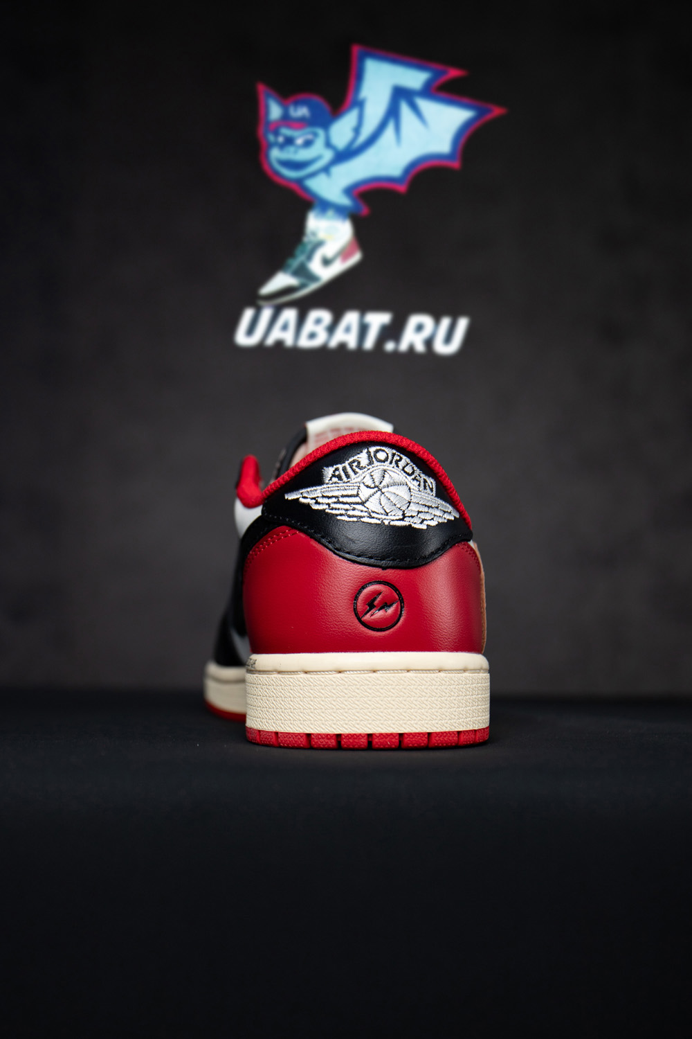 Travis Scott Air Jordan 1 Low Black Red