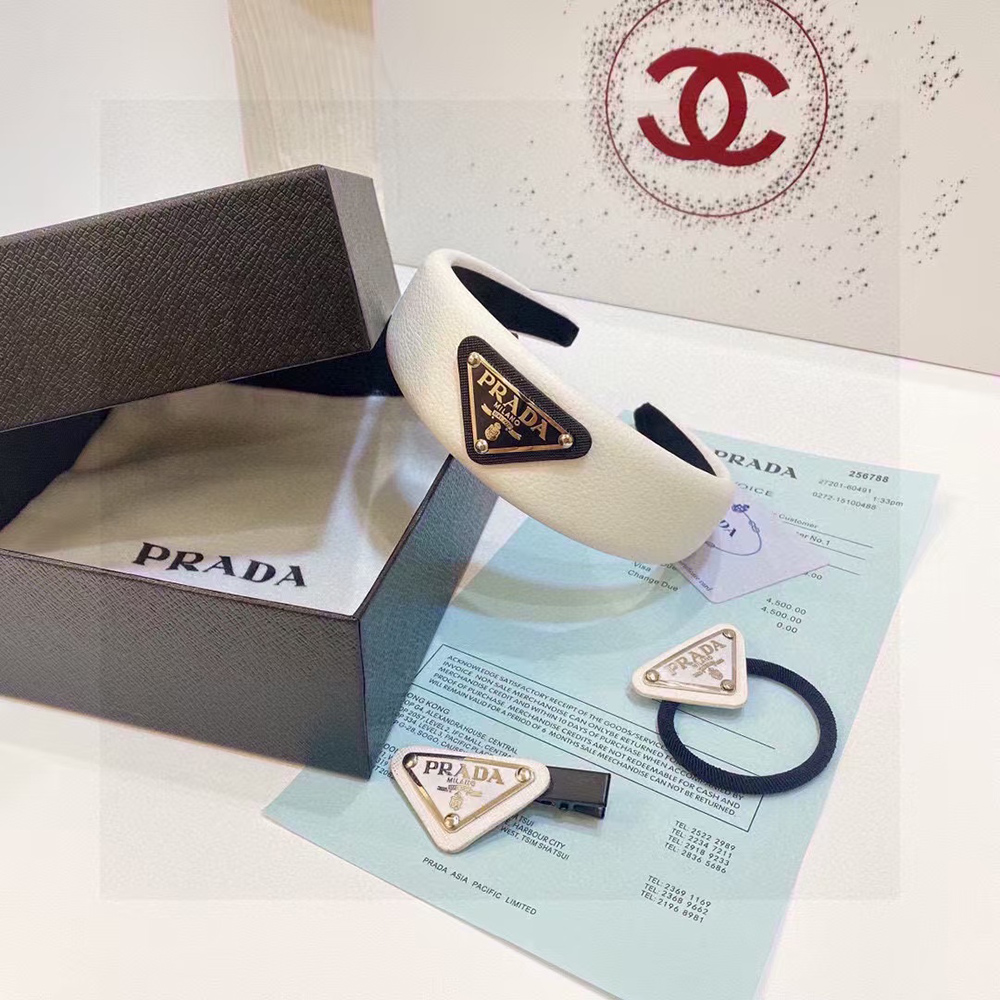 Pra*a women wide nylon headband