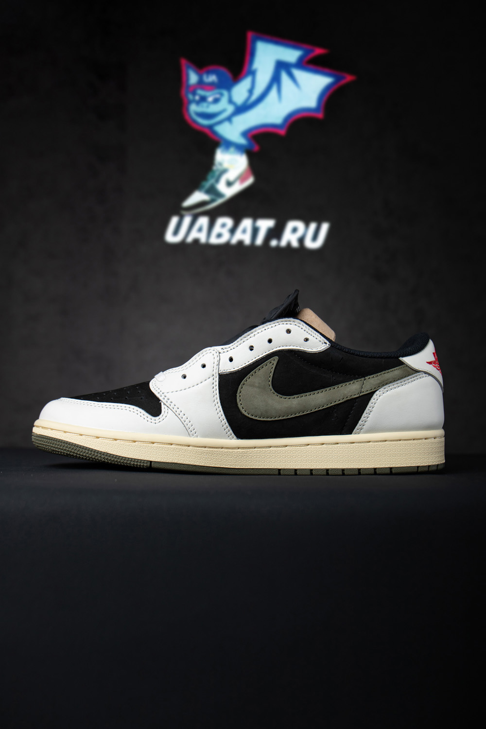 Travis Scott x Air Jordan 1 Low OG WMNS “Olive”