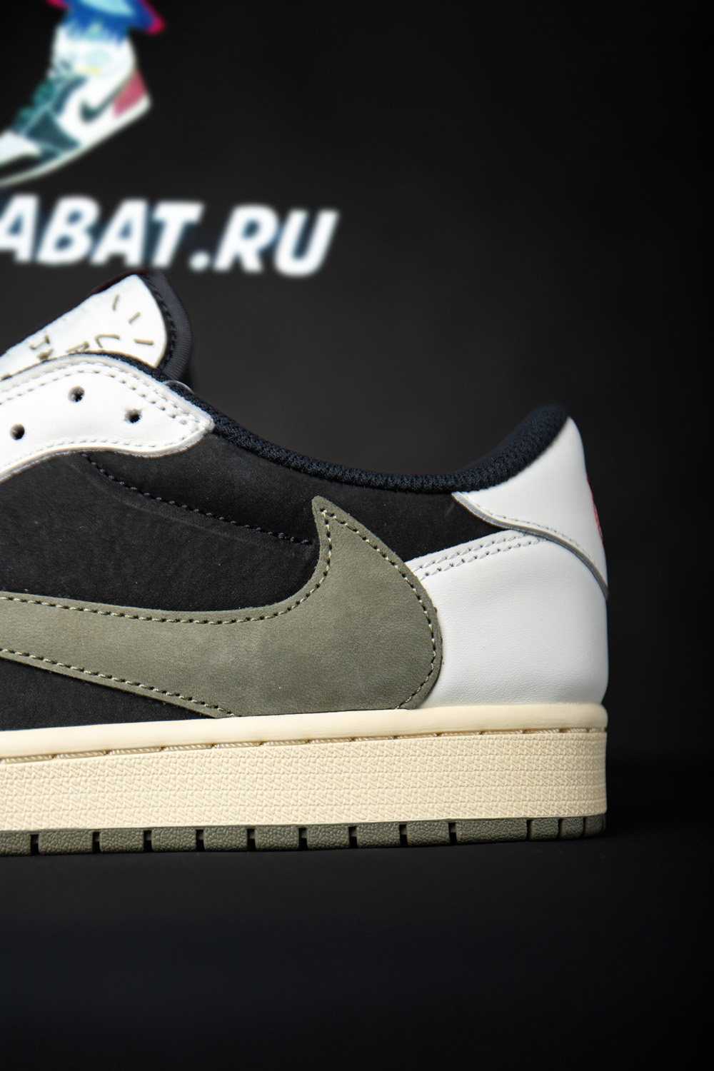 Travis Scott x Air Jordan 1 Low OG WMNS “Olive”