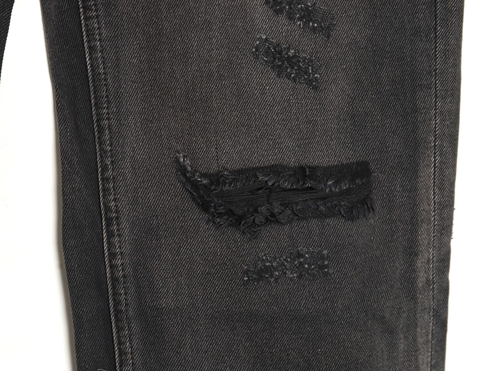 Ce**e bull king destroyed jeans