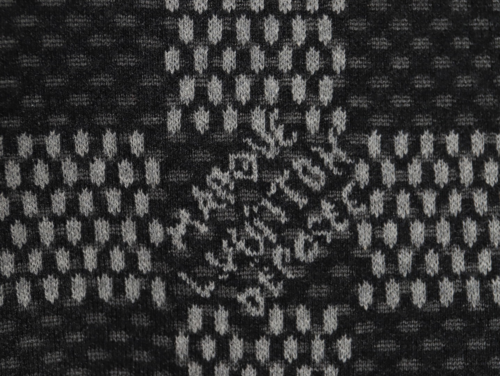 l0*is V*t0n plaid grey pullover sweater