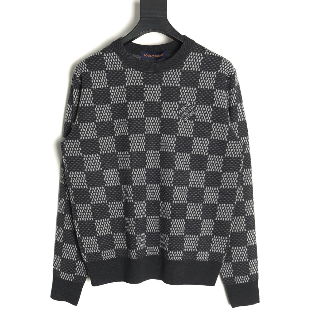l0*is V*t0n plaid grey pullover sweater