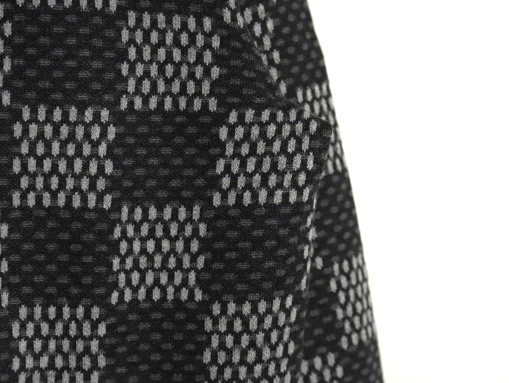 l0*is V*t0n plaid grey pullover sweater