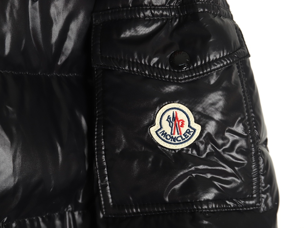 Moncler Maya Short Down Jacket