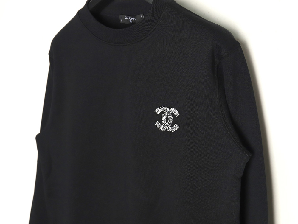 Ch*el double c woven embroidered crew neck sweatshirt tsk1