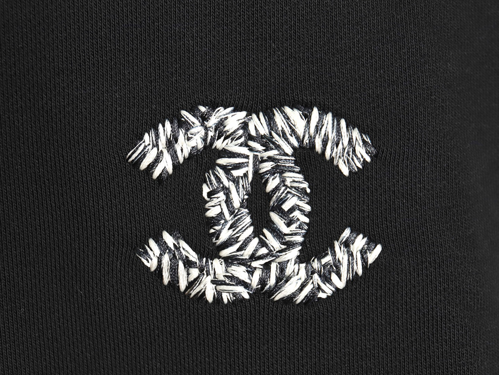 Ch*el double c woven embroidered crew neck sweatshirt tsk1