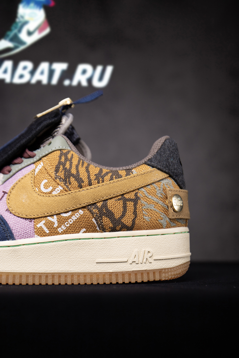 Travis Scott x Air Force 1 Low 