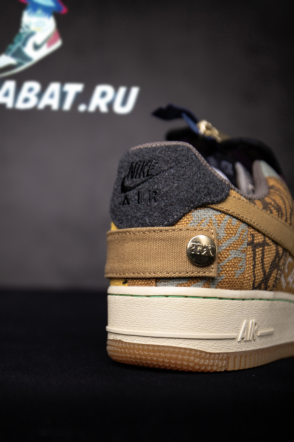 Travis Scott x Air Force 1 Low 