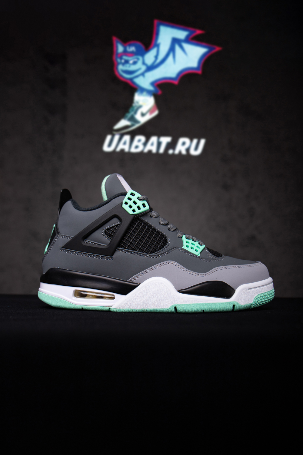 AIR JORDAN 4 RETRO 