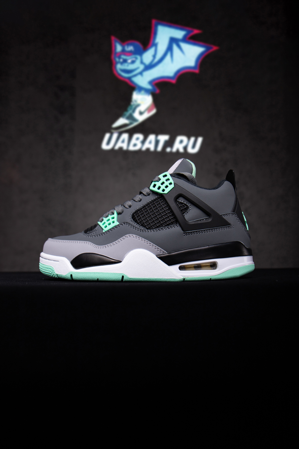 AIR JORDAN 4 RETRO 
