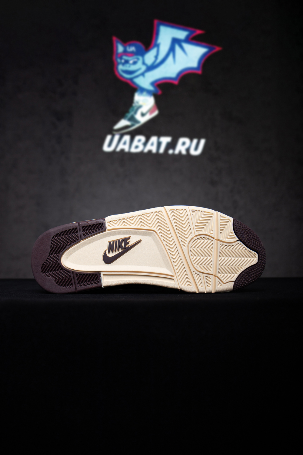 A Ma Maniére x Wmns Air Jordan 4 Retro 