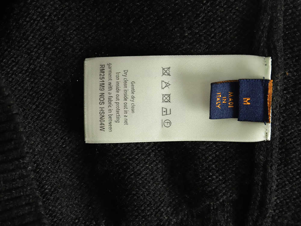 l0*is V*t0n dark pattern jacquard half-zip sweater