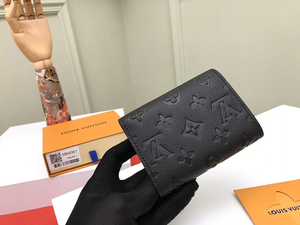 l0*is V*t0n wallets m64061 12*9.5*2.5cm