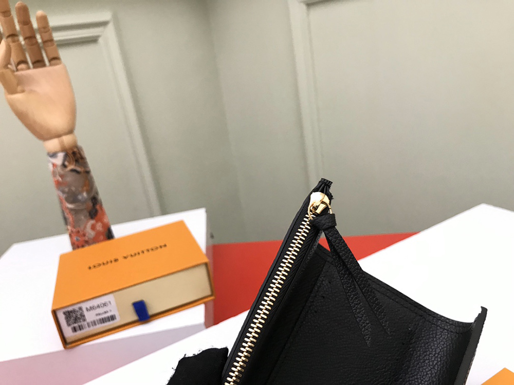 l0*is V*t0n wallets m64061 12*9.5*2.5cm