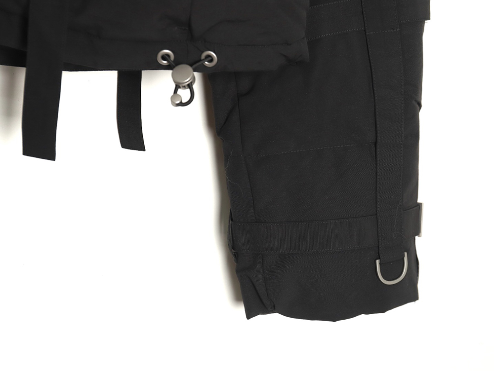 Can*a Go*e joint strapped short down jacket tsk1