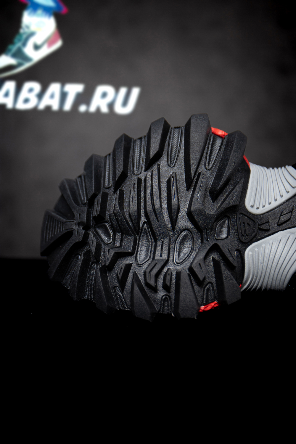 Ba*len*cia*ga hike sneaker