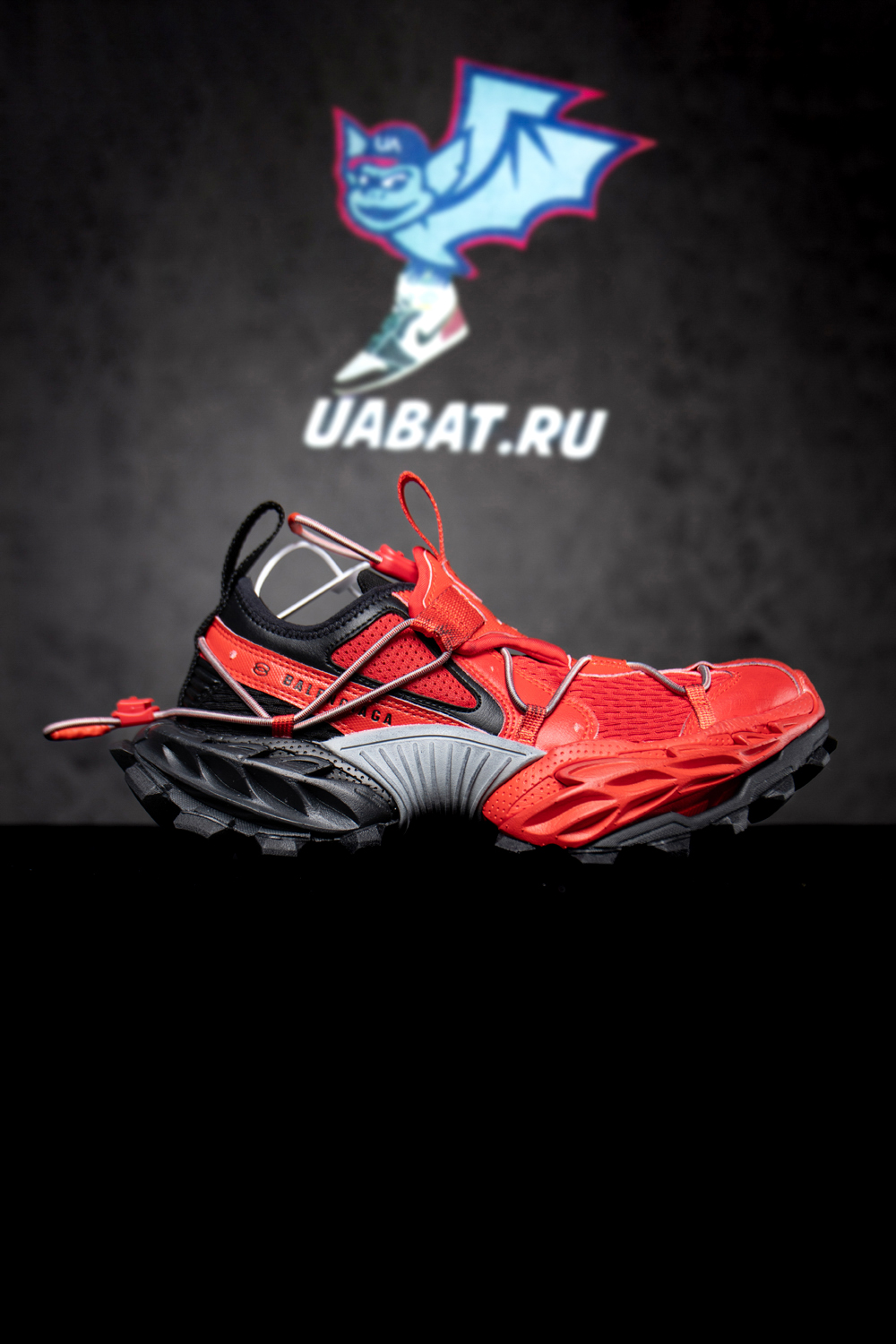 Ba*len*cia*ga hike sneaker