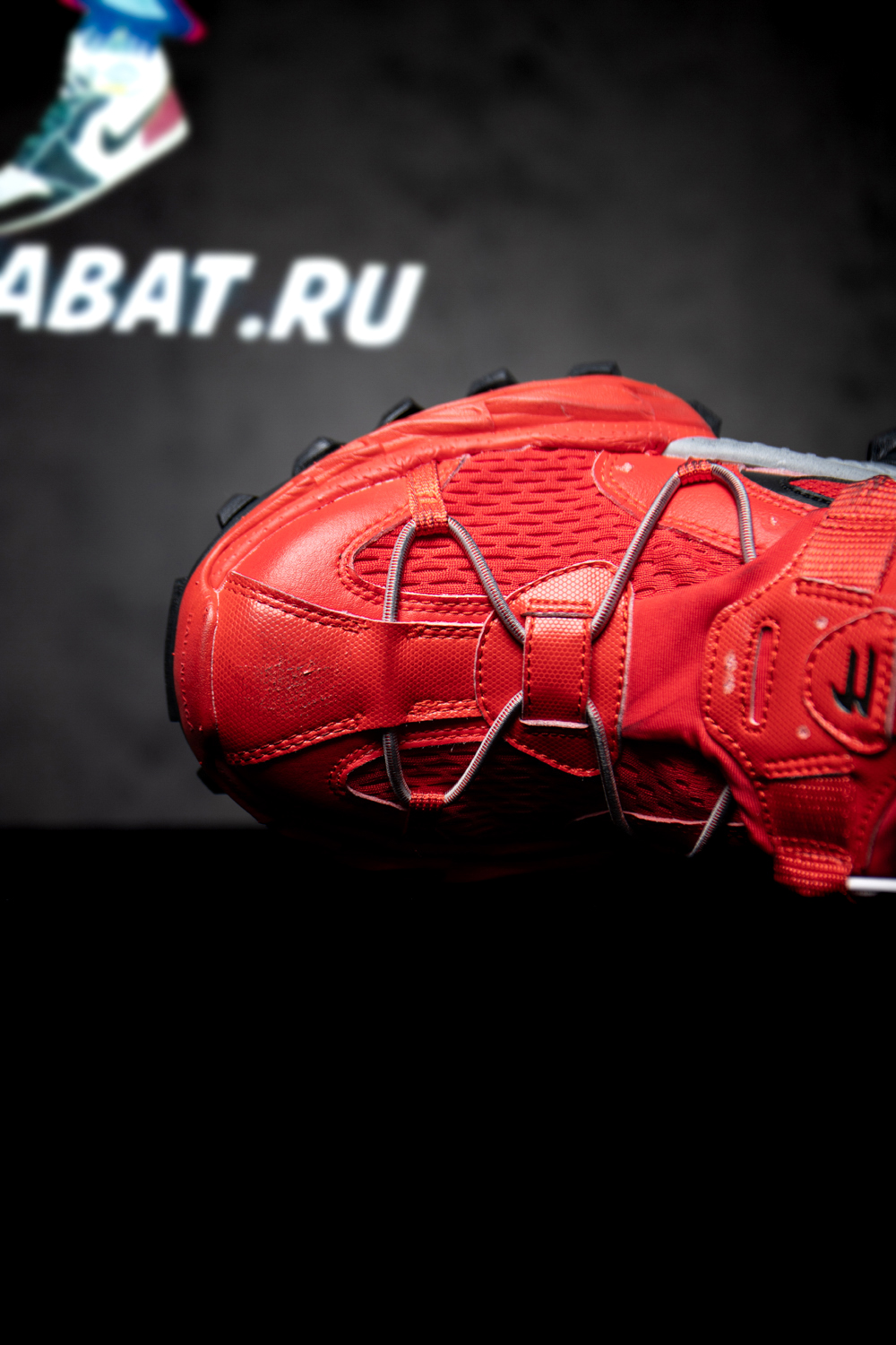 Ba*len*cia*ga hike sneaker