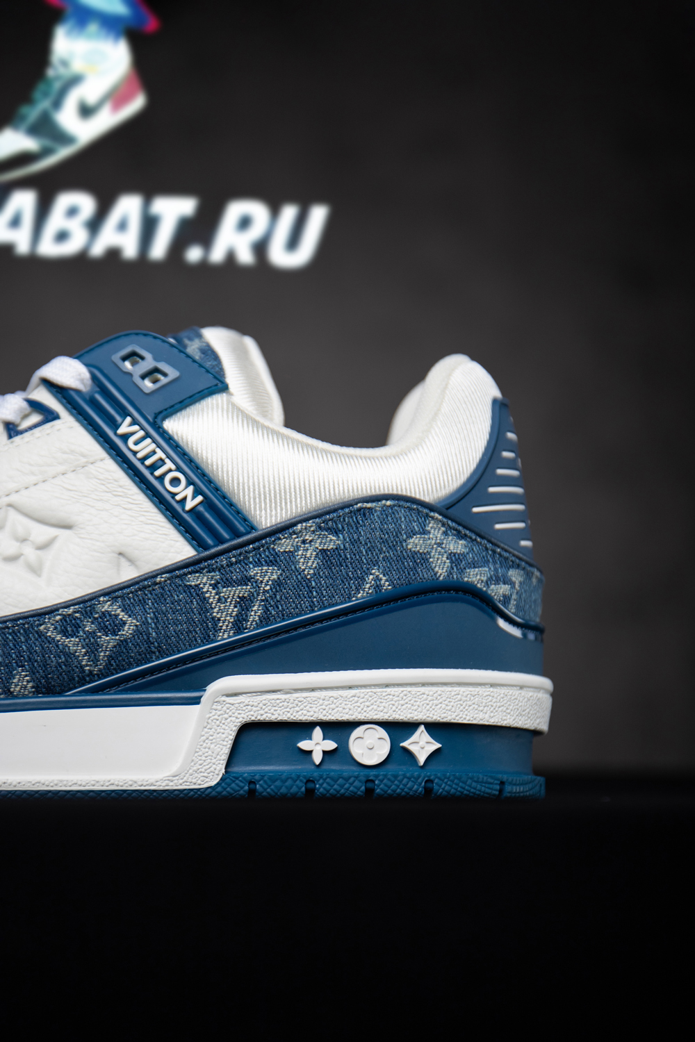 l0*is V*t0n trainer monogram denim white blue