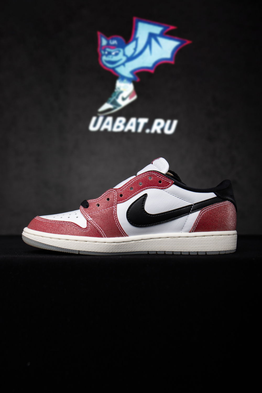 AIR JORDAN 1 LOW OG X TROPHY ROOM 