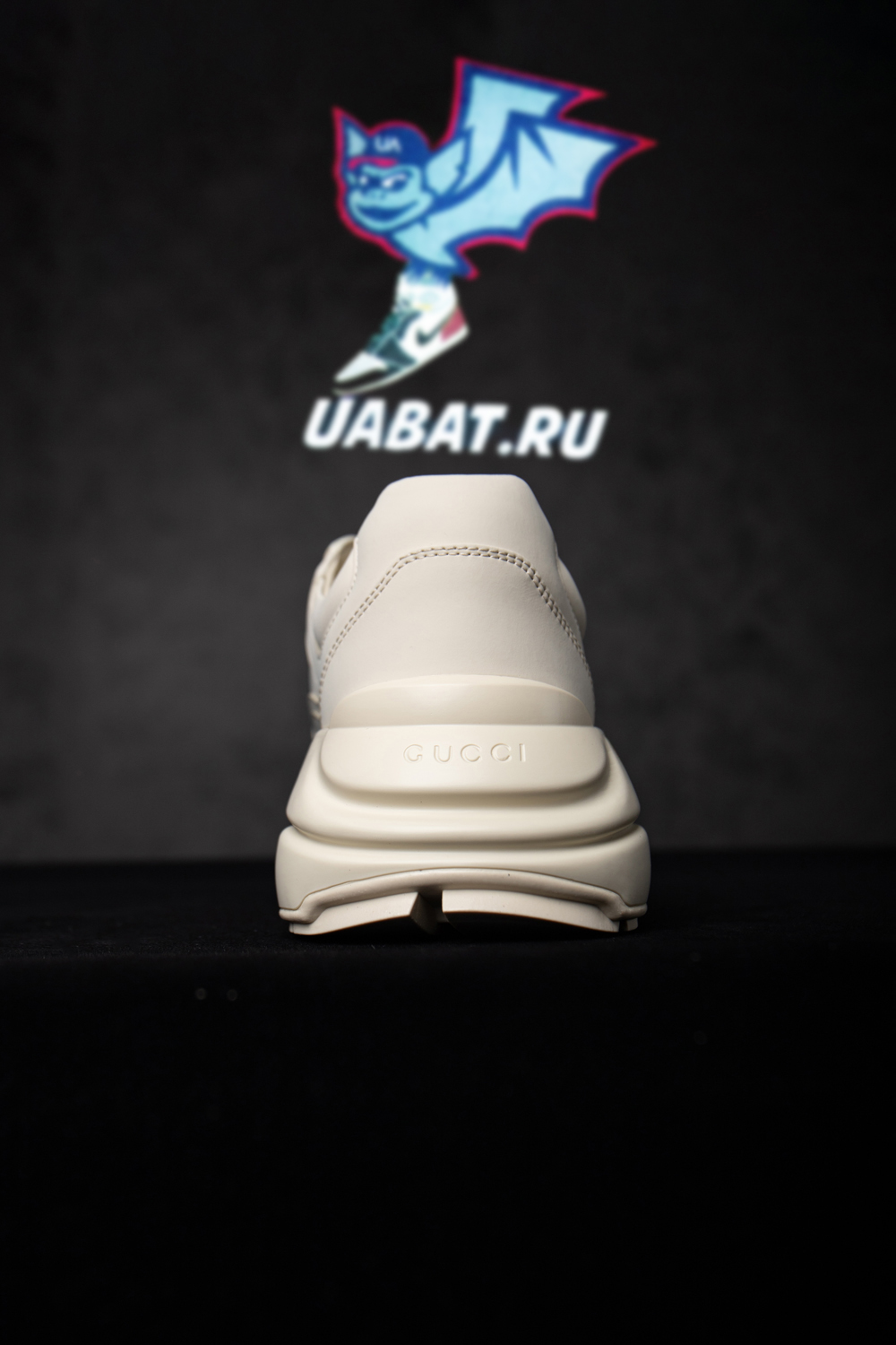 G*u*i rhython leather sneaker 