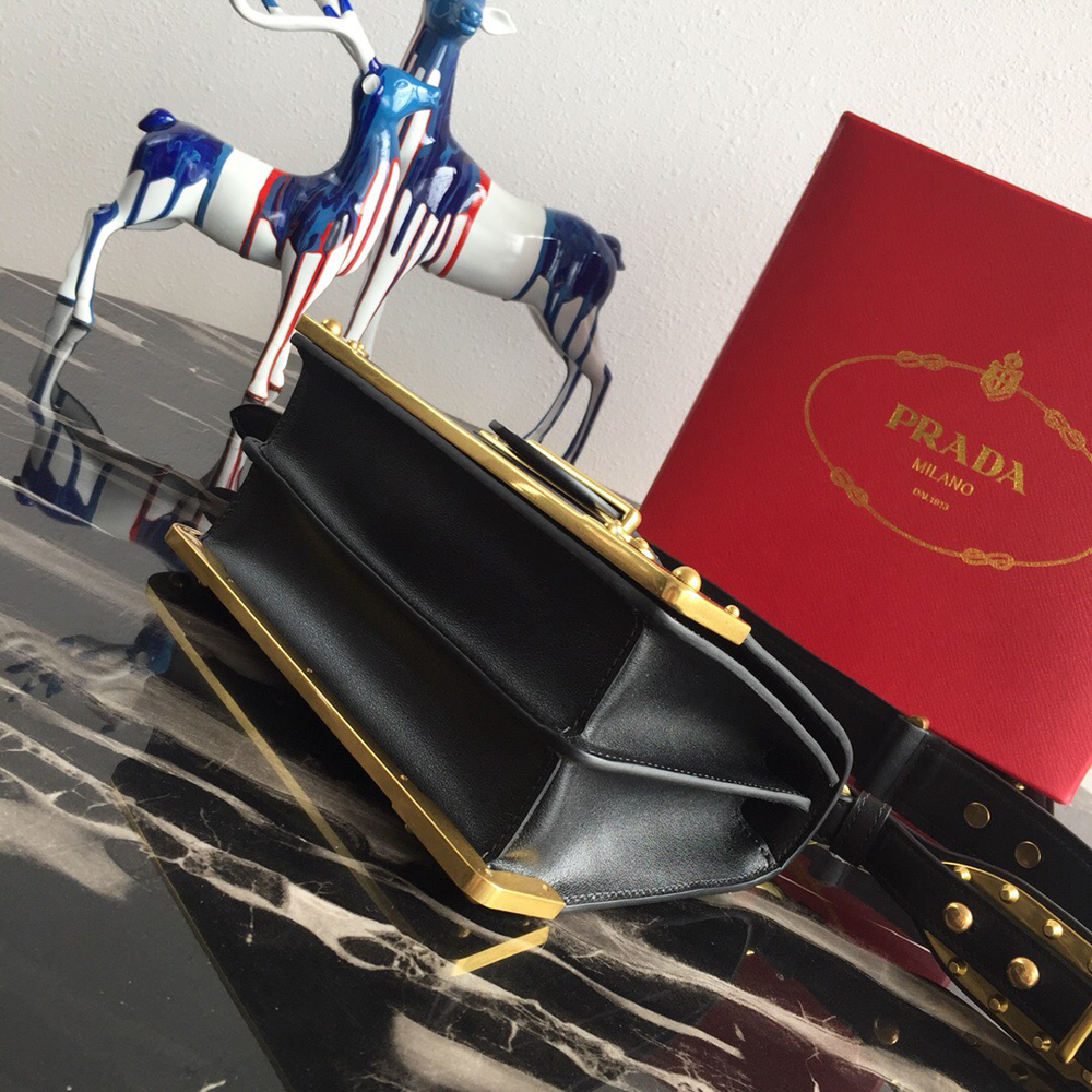 Pra*a bags 1bd045 20*14*8.5cm