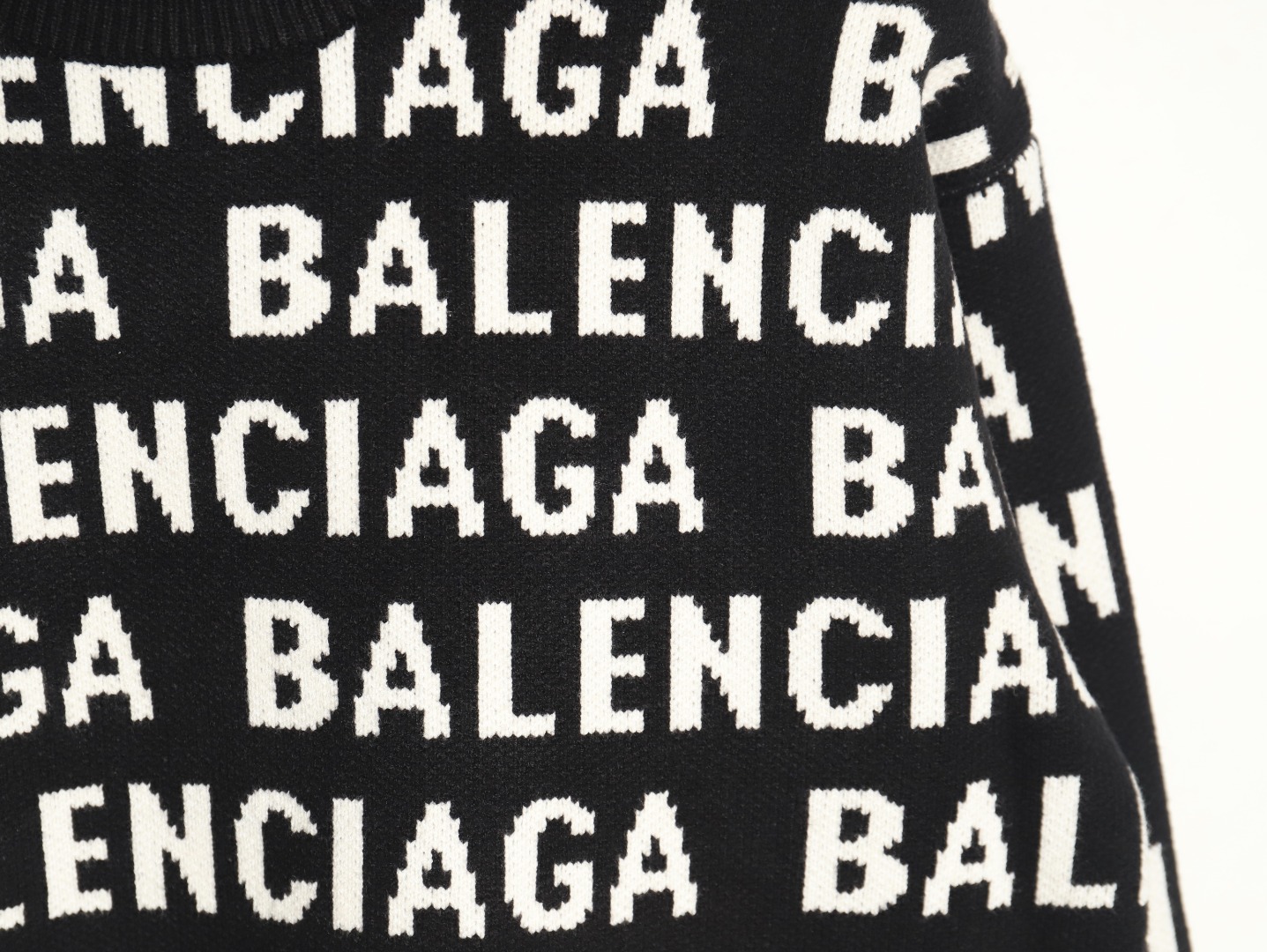 Ba*len*cia*ga jacquard full print bullet screen letter round neck sweater tsk1