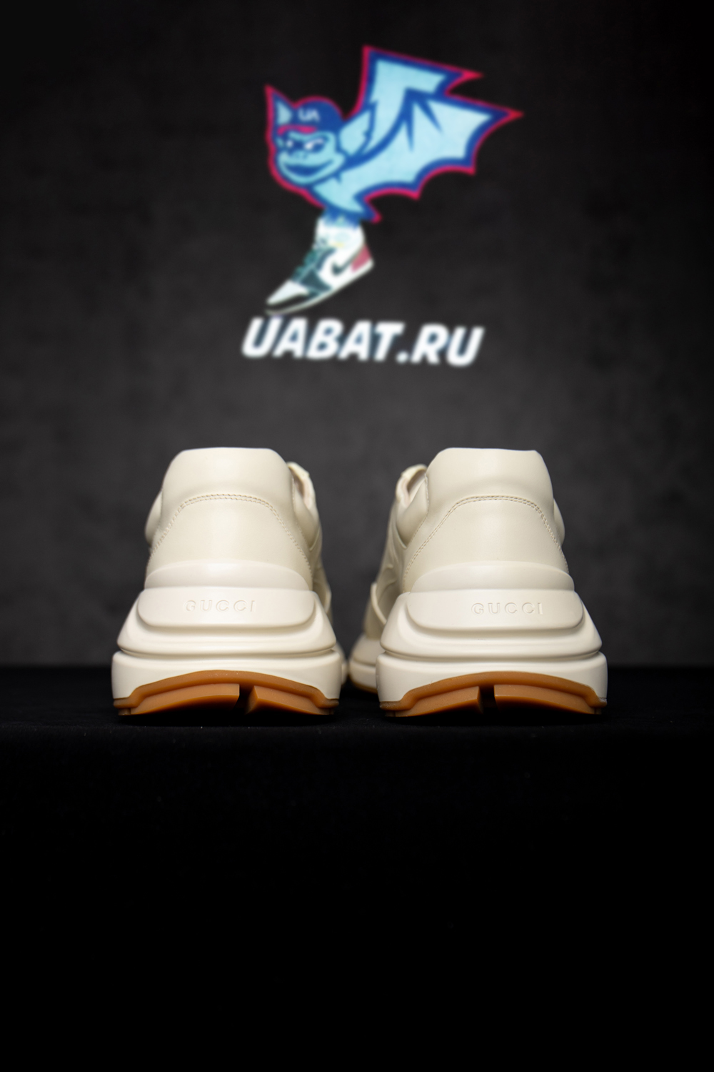 disney x G*u*i rhyton 