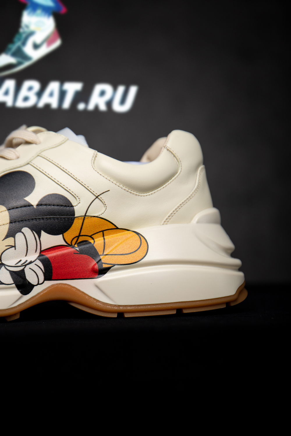 disney x G*u*i rhyton 