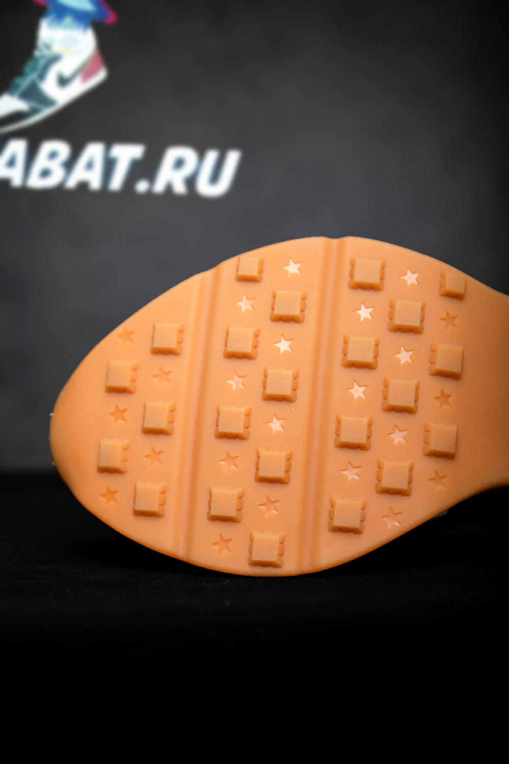 disney x G*u*i rhyton 