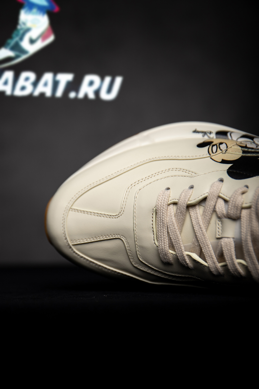 disney x G*u*i rhyton 