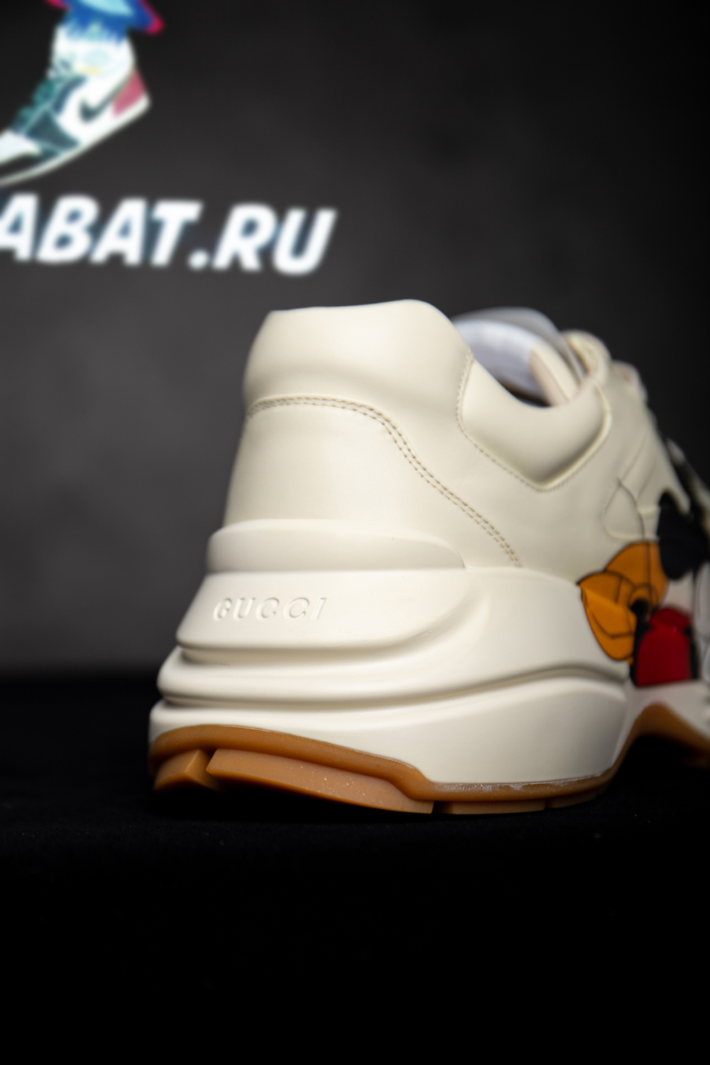 disney x G*u*i rhyton 