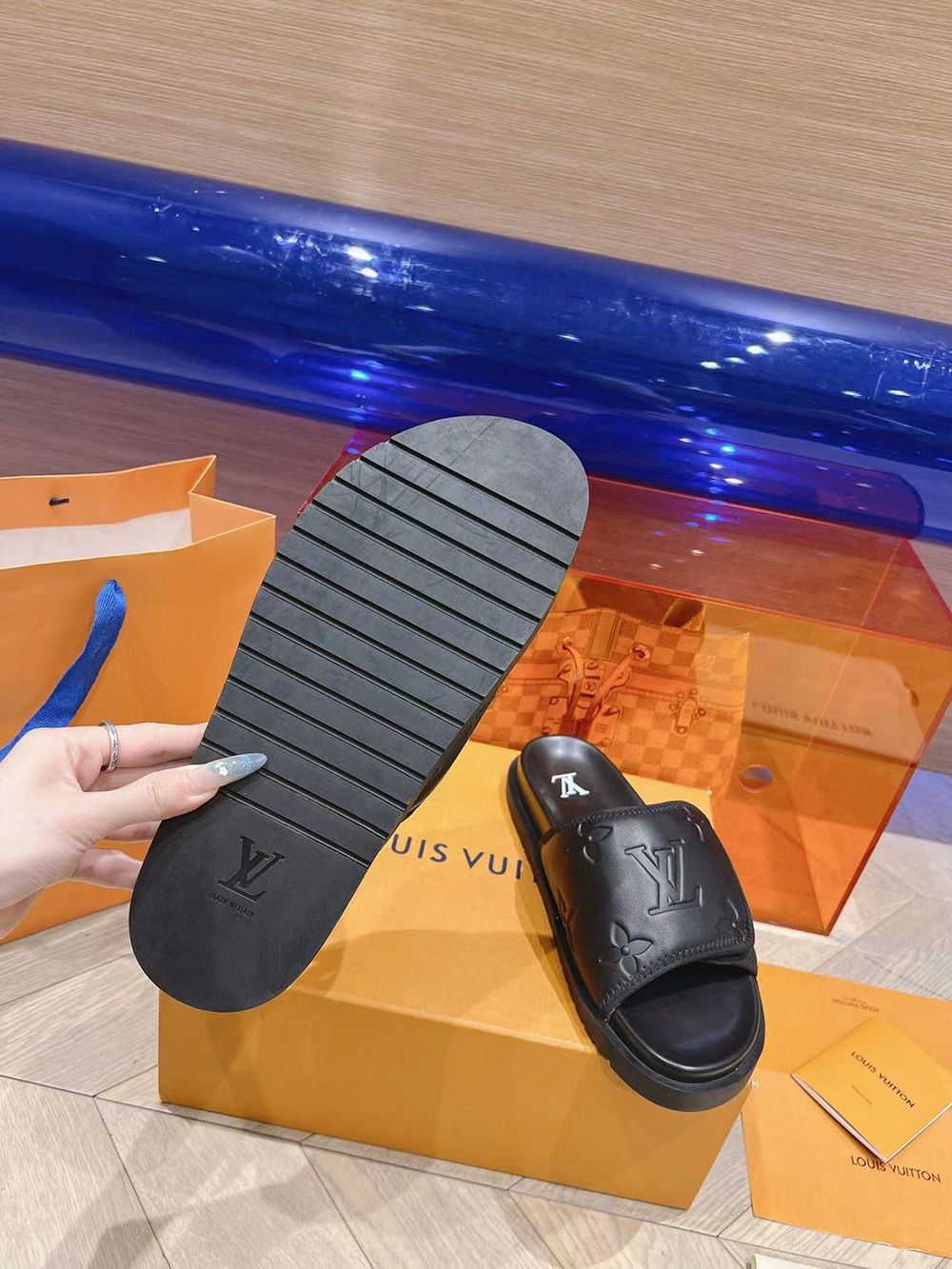 l0*is V*t0n mule miami slides 