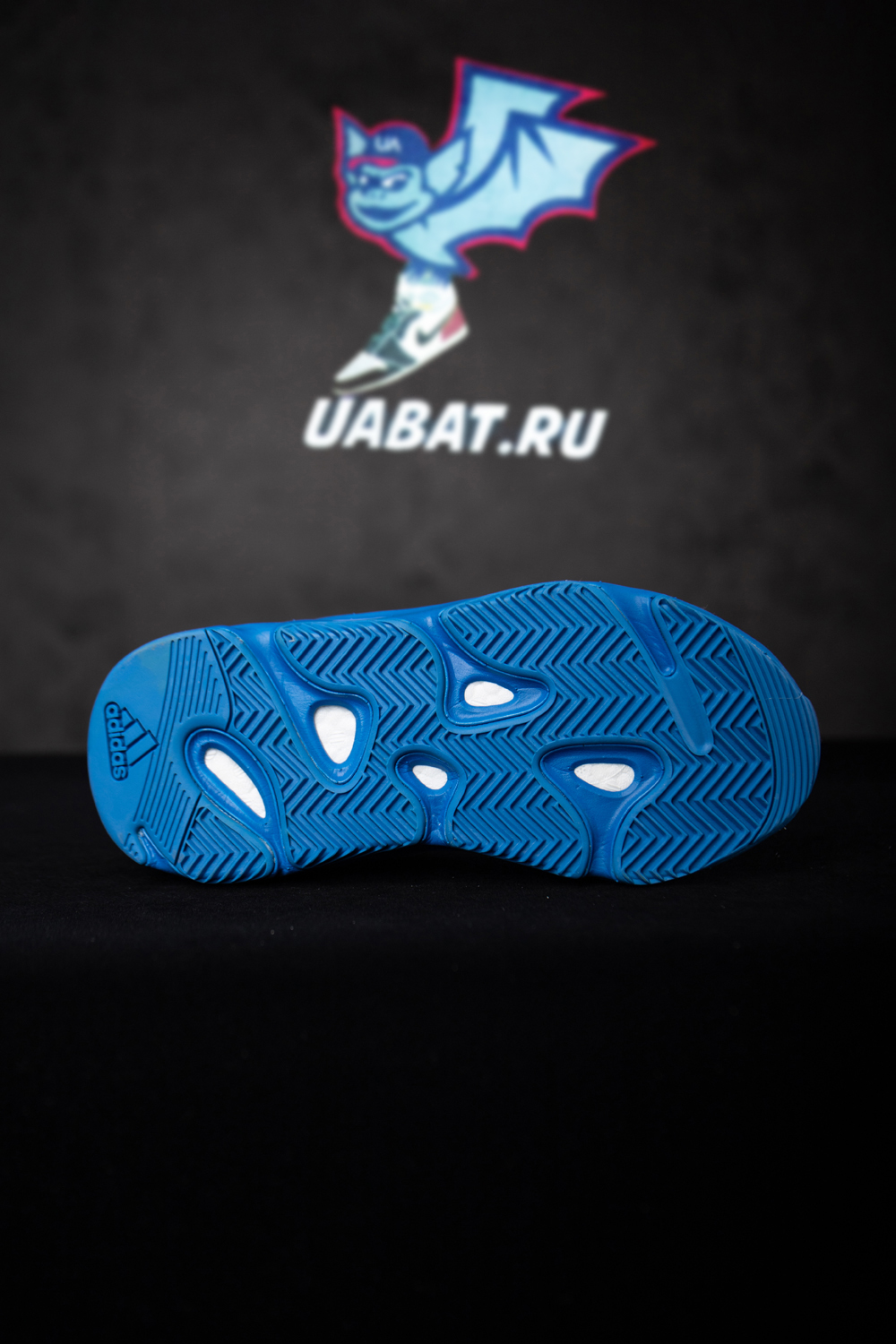 "special price" Y**zy boost 700 