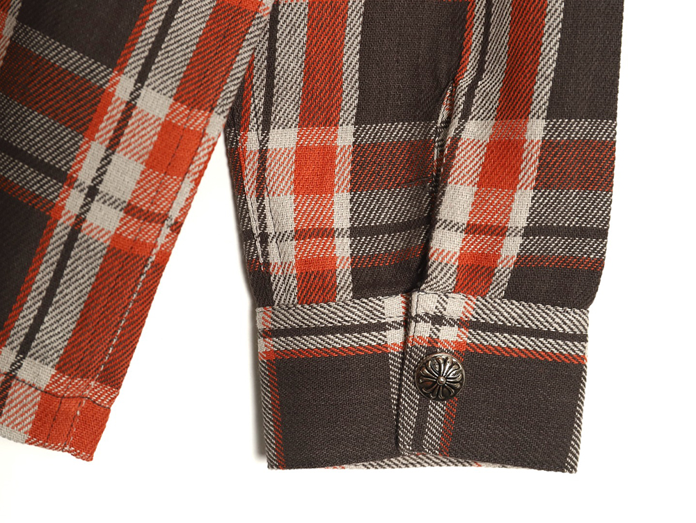 Ch**me He**ts flannel plaid long sleeve shirt