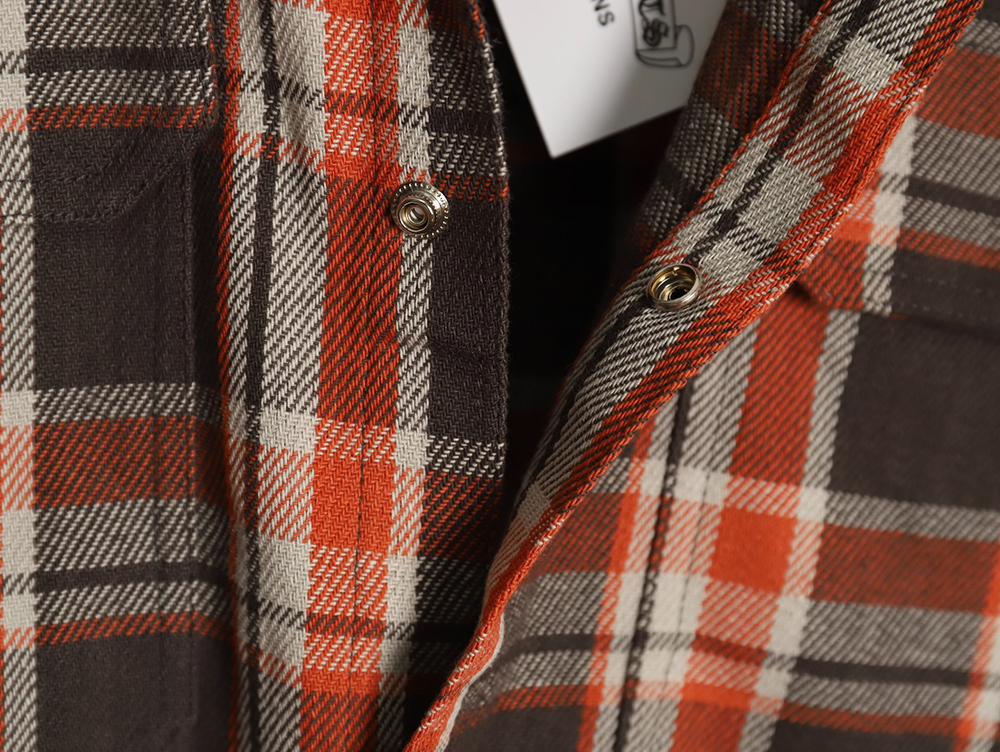 Ch**me He**ts flannel plaid long sleeve shirt