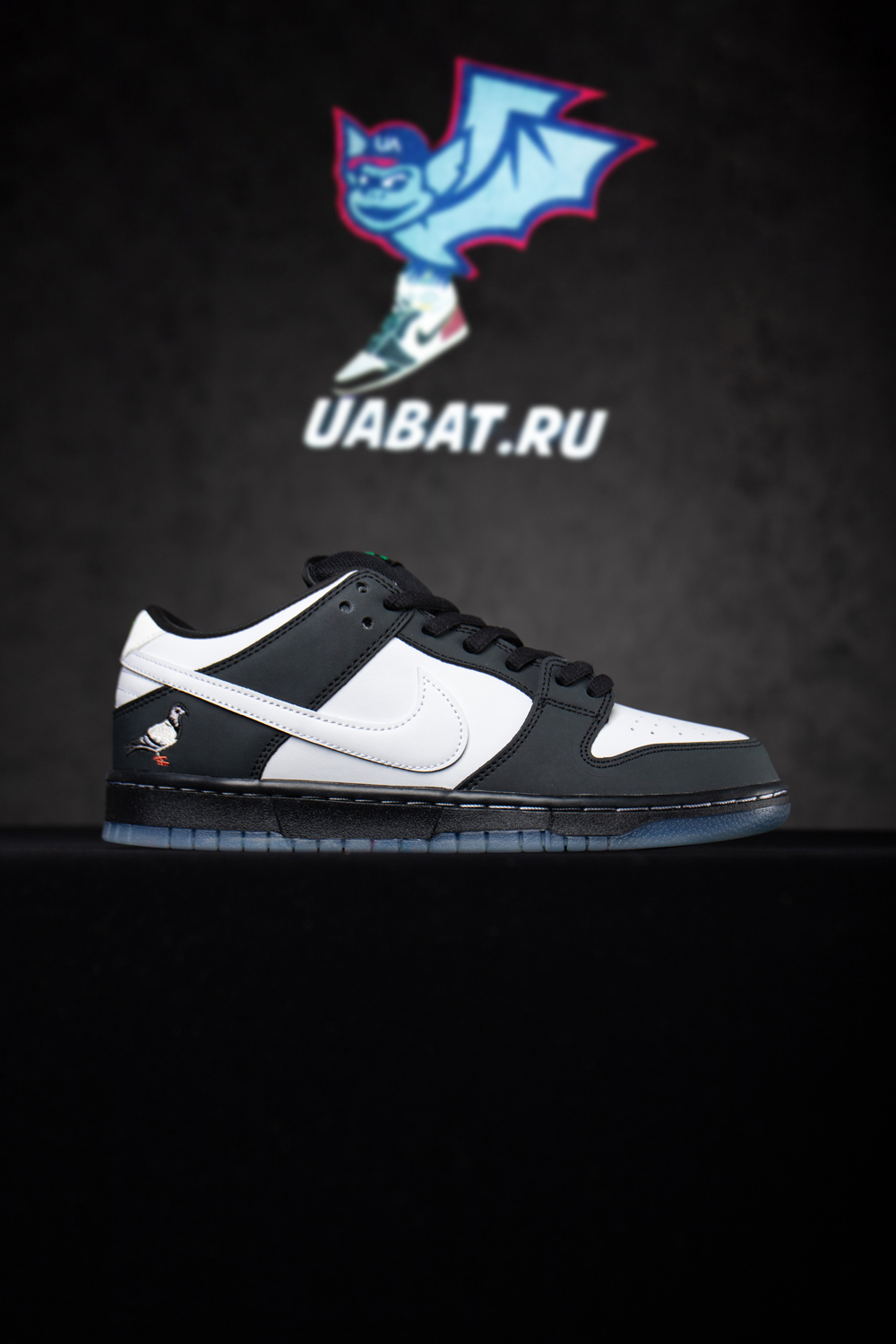 STAPLE X NIKE SB DUNK LOW "PANDA PIGEON"