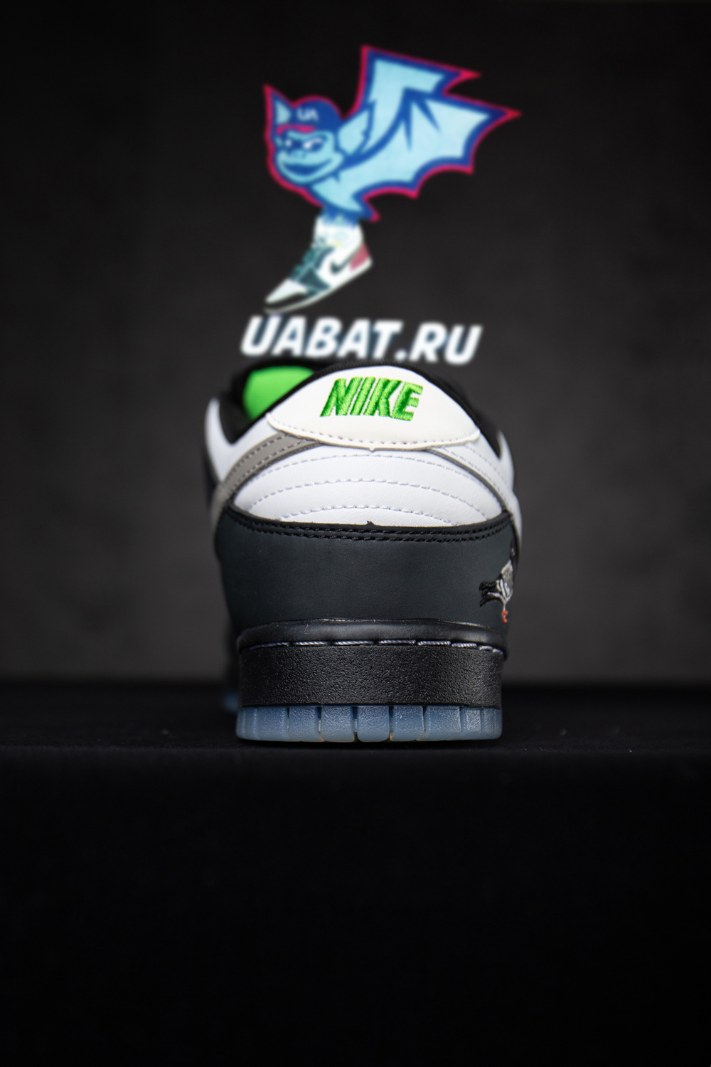 STAPLE X NIKE SB DUNK LOW "PANDA PIGEON"