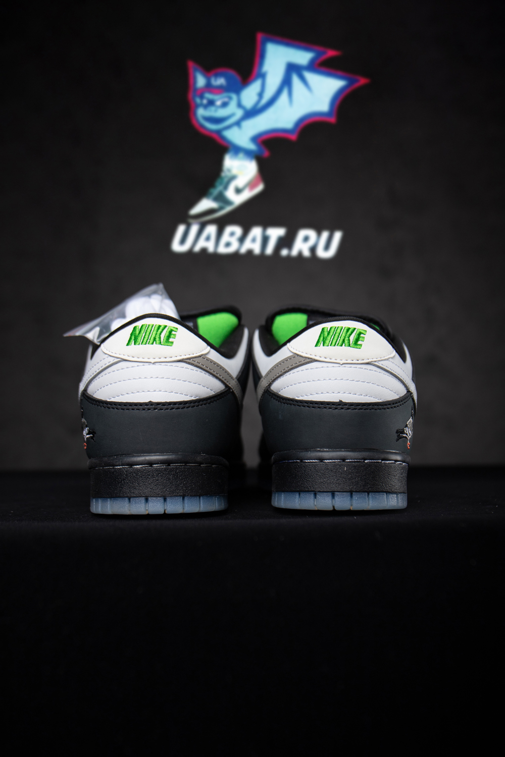 STAPLE X NIKE SB DUNK LOW "PANDA PIGEON"