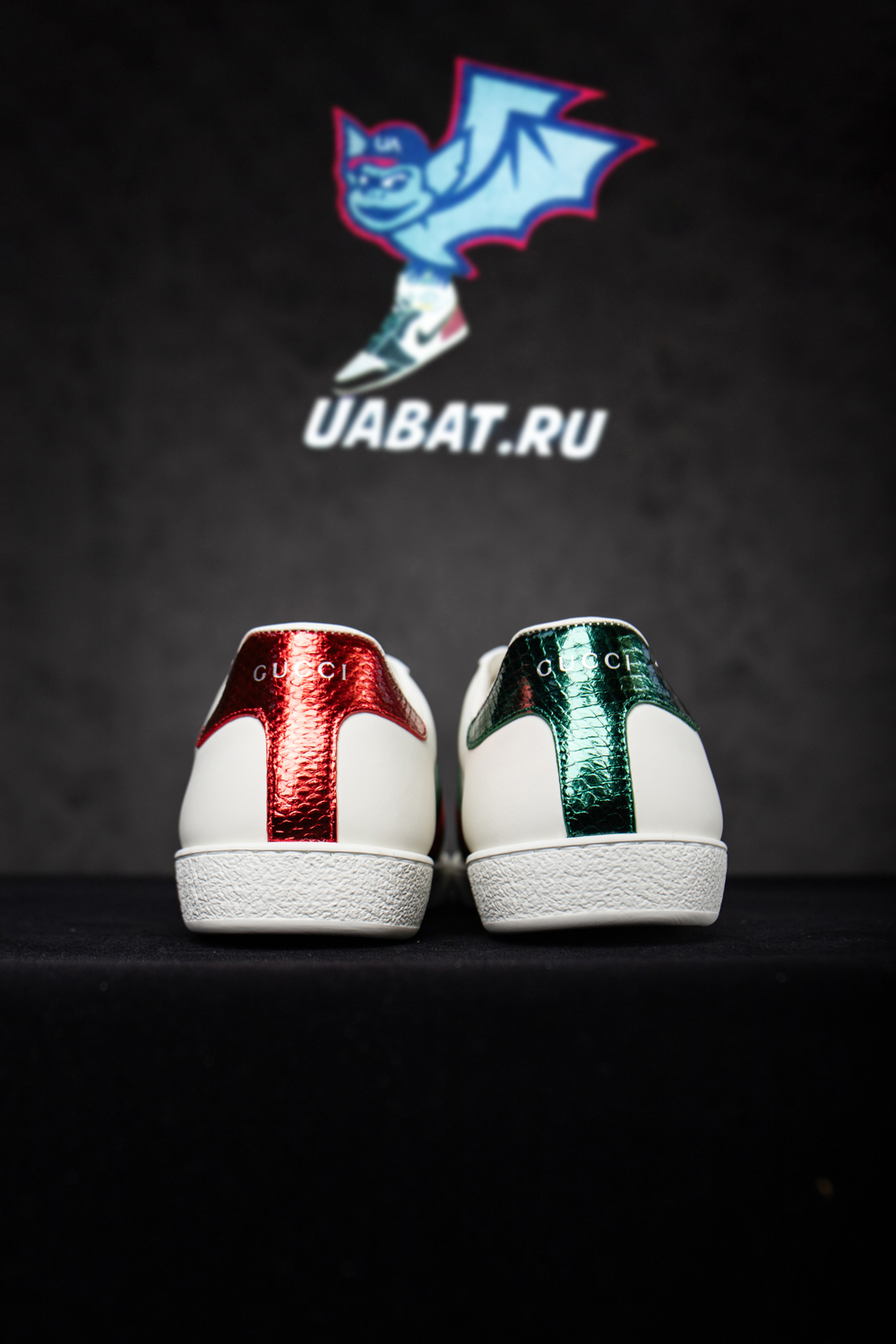 G*u*i ace embroidered 