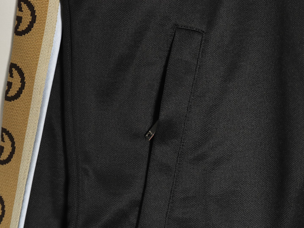 G*u*i classic side double g reflective tape jacket