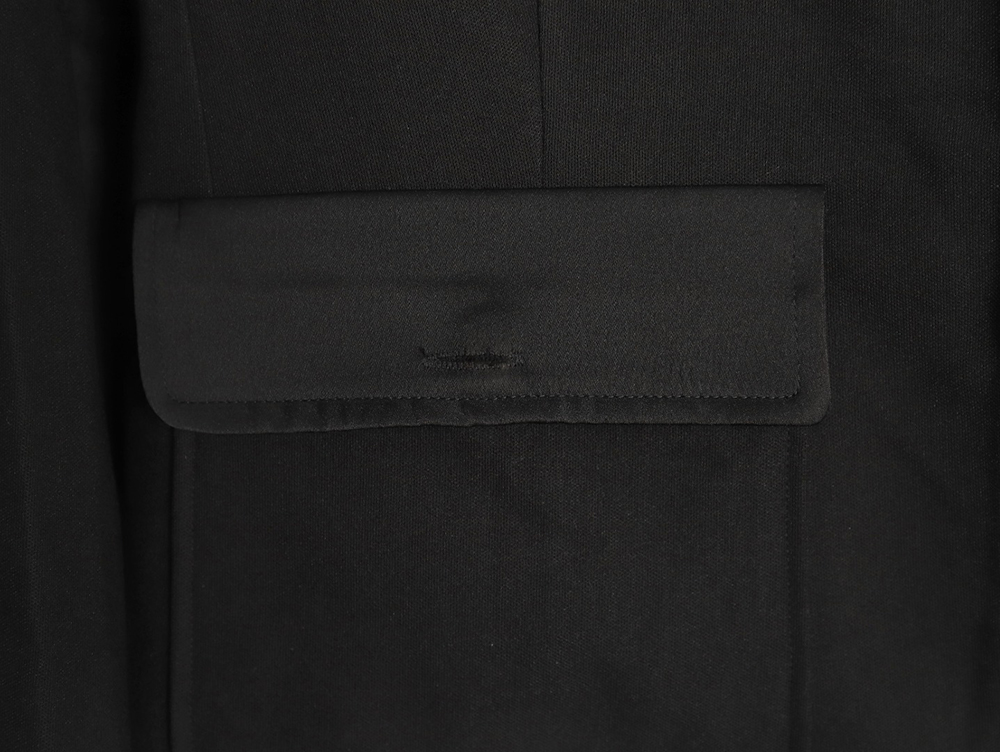 G*u*i solid satin wool jacket suit