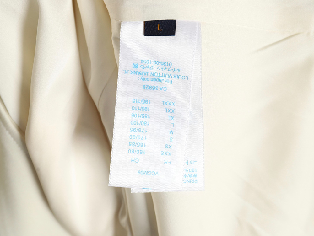 l0*is V*t0n wool belt long trench coat