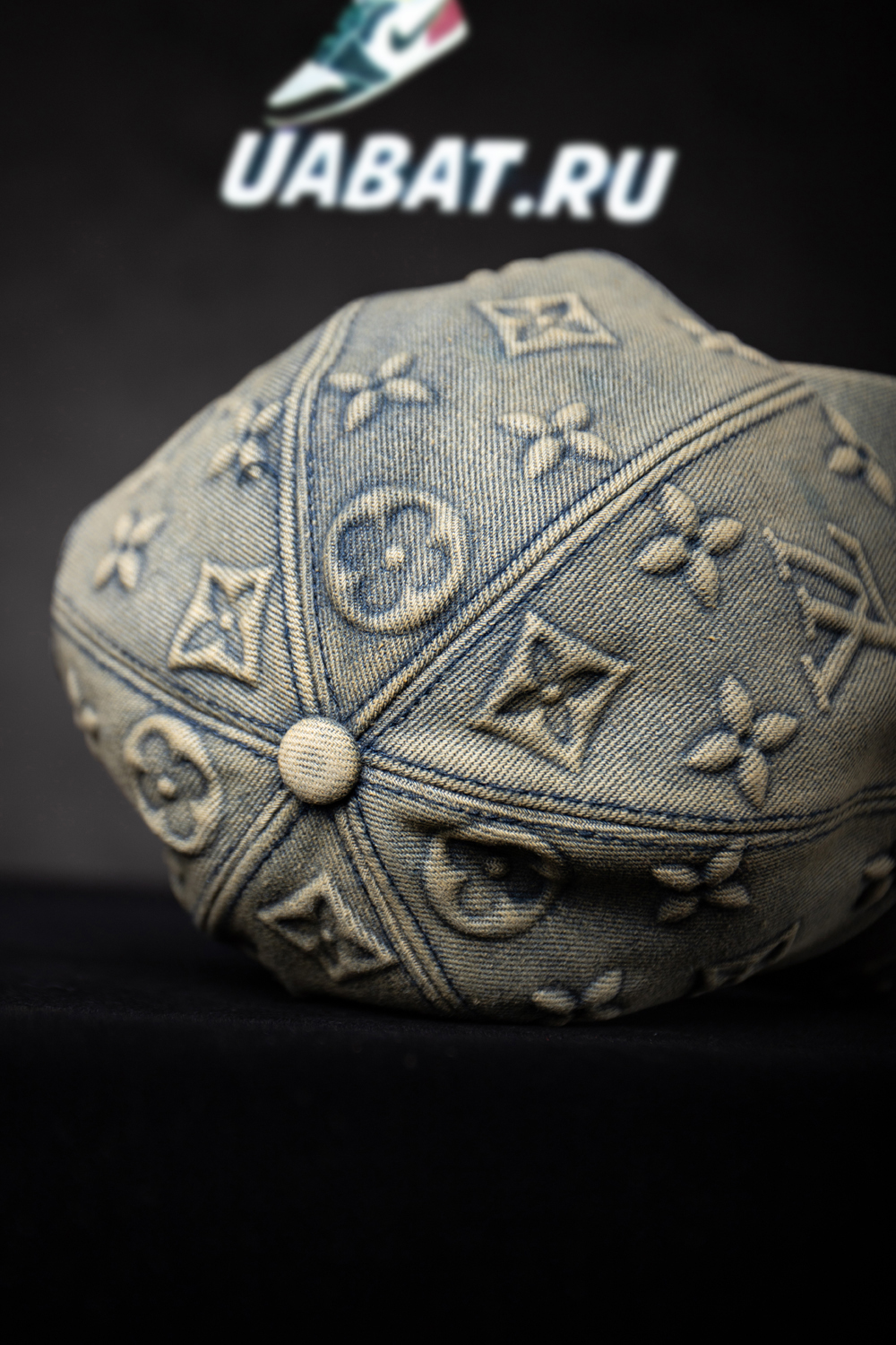 l0*is V*t0n hats m7156l