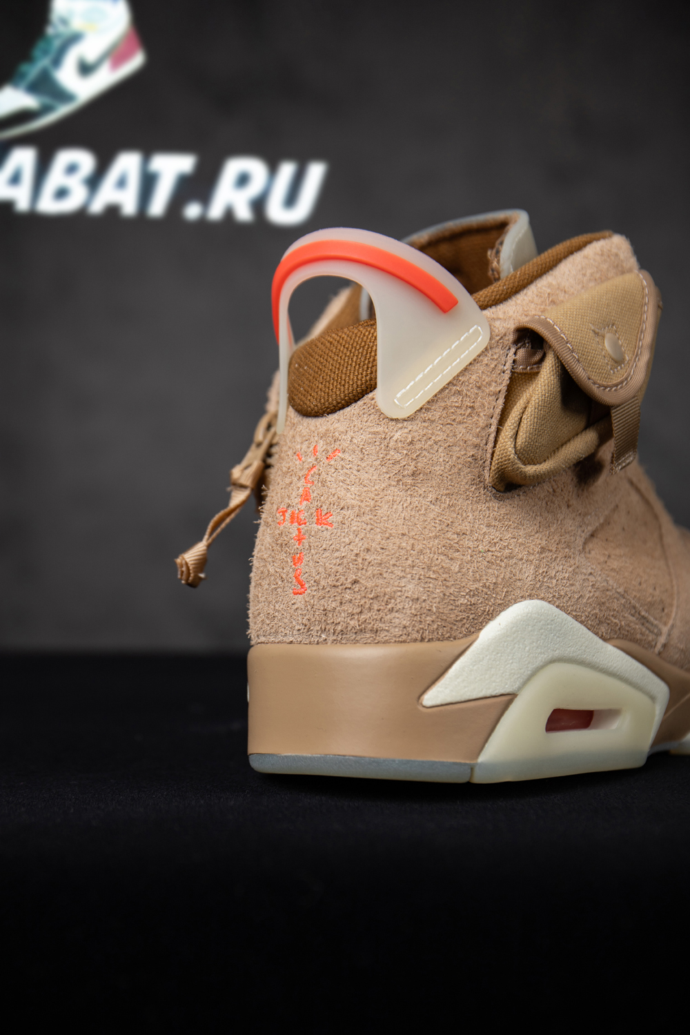 TRAVIS SCOTT X AIR JORDAN 6 RETRO 